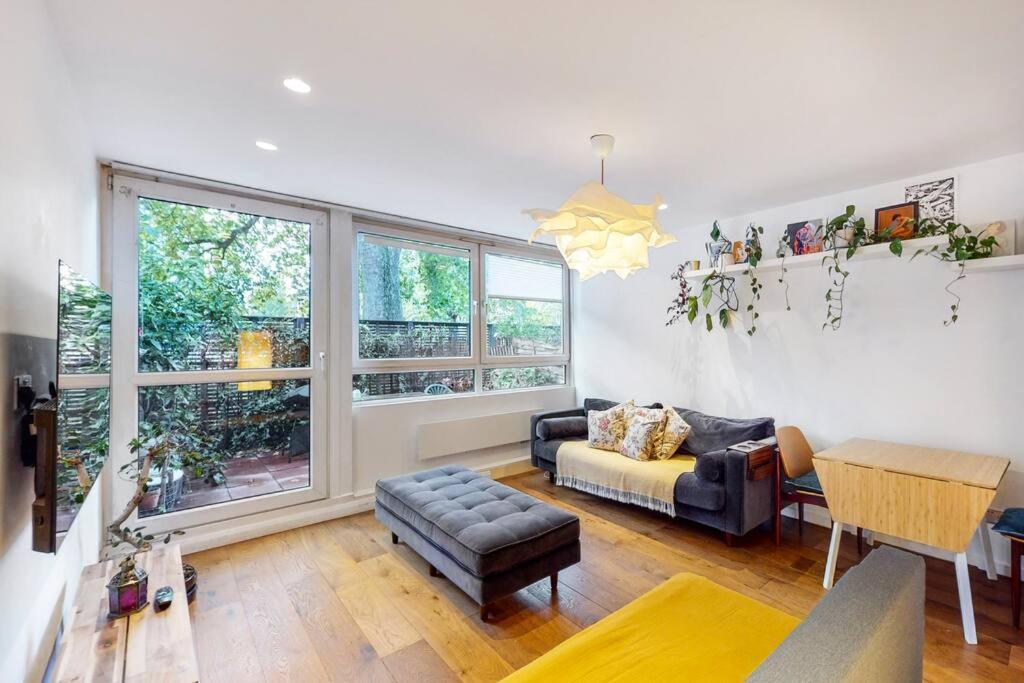 לונדון Charming 2-Bedroom Maisonette With Private Garden מראה חיצוני תמונה